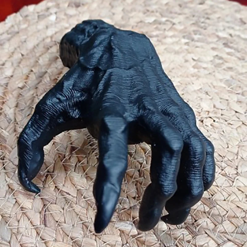 Halloween Decorative Gothic Witch Hand Statue Creative Resin Decorative Hanger Hanger Wall Art Sculpture Home Decoration