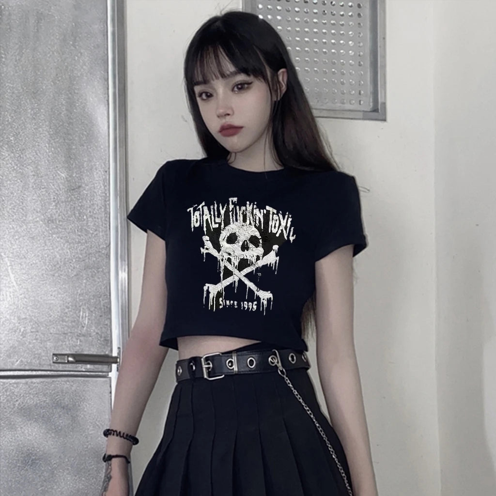 90s Gothic Skull Crop Top – Y2K Harajuku Streetwear Tee