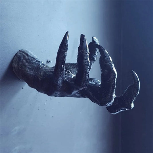 Halloween Decorative Gothic Witch Hand Statue Creative Resin Decorative Hanger Hanger Wall Art Sculpture Home Decoration